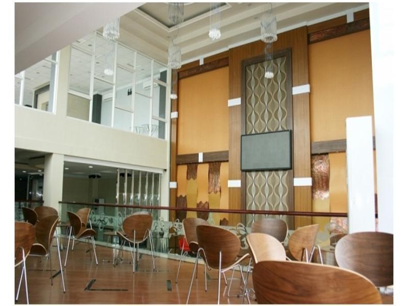 Citihub Hotel Yogyakarta Exterior foto
